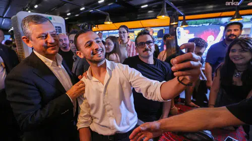 Özgür Özel'den çeyrek altınlı burs hesabı yaptı