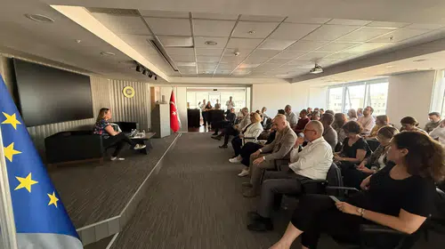 ESİAD’da 100 yıllık ömür ve yapay zeka çağı konuşuldu