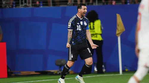 Arjantin, Ürdün'ü 3-1 yenerek Dünya Kupası'nda grubu lider tamamladı, Messi tarihe geçti!