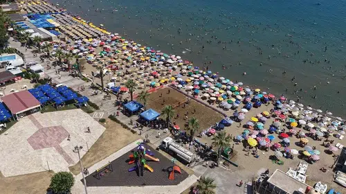 Sahil, Güneş ve Voleybol