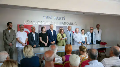 Güzelbahçe'de Yeni Parti'ye Toplu Katılım