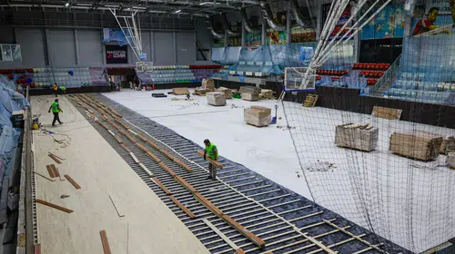İzmir'deki Celal Atik Spor Salonu, modernizasyon için kapsamlı yenileme çalışmalarına başladı