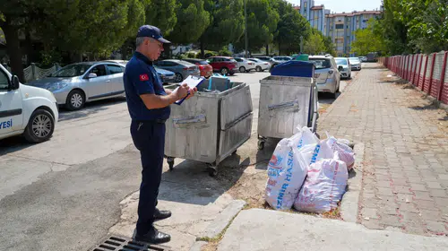 Kaçak moloz dökümü yapanlara ve çevreye mobilya atanlara 413 bin 631 TL ceza