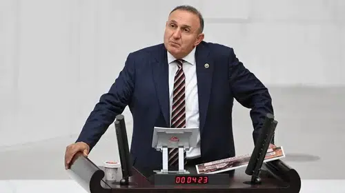 Ömer Karakaş, İYİ Parti'den istifa edip AK Parti'ye katıldı: "Parti değiştirdim, çizgimi