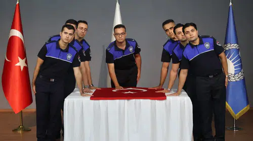 Karabağlar Belediyesi Zabıtasında aday memurlar asil devlet memuru oldu