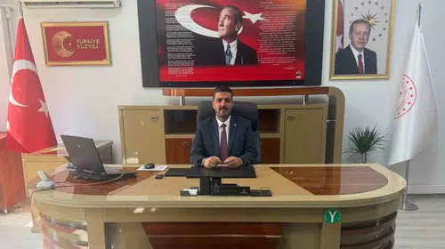 Yunusemre eğitiminde yeni dönem: Mehmet Emin Efe koltuğu devraldı