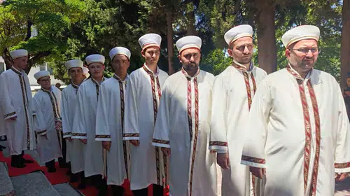 Gördes’te manevi şölen: 10 hafız için tarihi gün