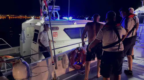 Didim sularında gece yarısı kabusu: Alabora olan teknedeki iki kişi ölümden döndü