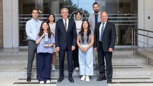 Dijital dünyada zirveye yerleşti: Yaşar Üniversitesi’ne prestijli ödül