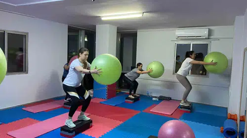 Turgutlu’da yaz ayları sporla geçecek: Kadınlara özel pilates dönemi başladı
