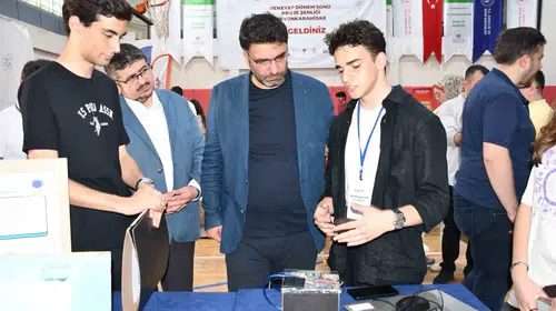 Geleceğin mucitleri Afyonkarahisar’da sahneye çıktı: Teknoloji rüzgarı esti