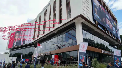 Manisa'da okuma tutkusu teknolojiyle buluştu: Yarım milyona yakın ziyaretçi ağırlandı