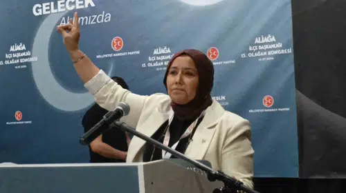 Aliağa siyasetinde istikrar mesajı: Nuray Aydemir yeniden başkan seçildi