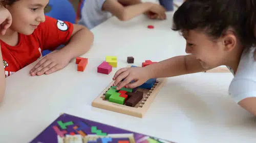 Aydın'da yaz tatili zeka oyunlarıyla şenleniyor: Minikler strateji geliştiriyor