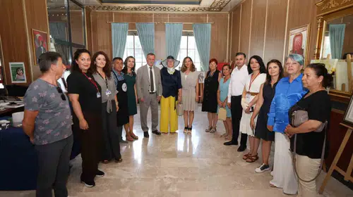 Fırçanın suyla buluştuğu anlar: Yunusemre’de sanat rüzgarı