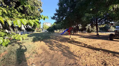 Sarıgöl'de yeşil seferberlik: Parklar modern dokunuşlarla yenileniyor