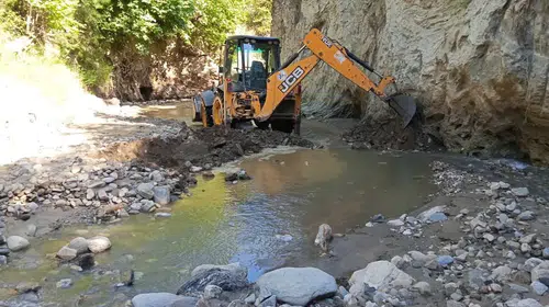 Babadağ’da hummalı çalışma dönemi: Başkan Kumral sahada bizzat denetliyor