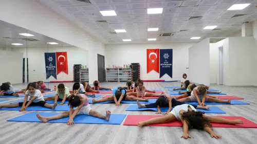 Minik sporcular Aydın’da geleceğe hazırlanıyor: Jimnastik ile özgüven kazanıyorlar