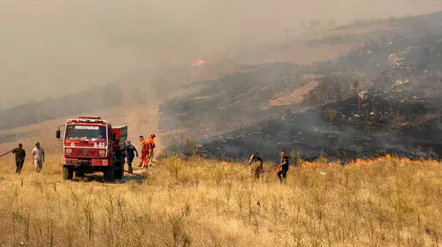 Kula’da kabus bitmedi: Söndürülen yangın rüzgarın kurbanı oldu