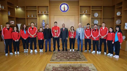 Kütahya'nın gururu oldular: DPÜ hentbolcuları Türkiye dereceleriyle döndü