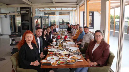 Bolvadin’de basın buluşması: Başkan Aynaci’dan şeffaf yönetim vurgusu