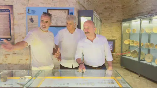 Vali Varol’dan Kuşadası’na kapsamlı çıkarma: Tarih ve eğitim yatırımları mercek altında