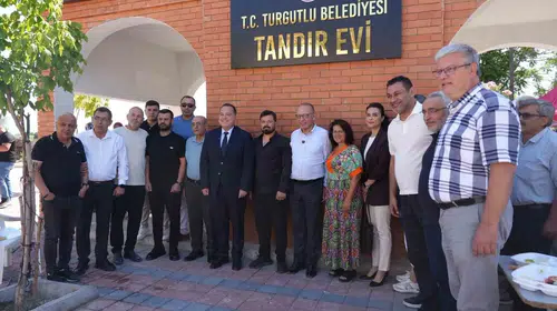 Turgutlu’da geleneksel doku yeniden canlanıyor: Tandır Evi kapılarını açtı