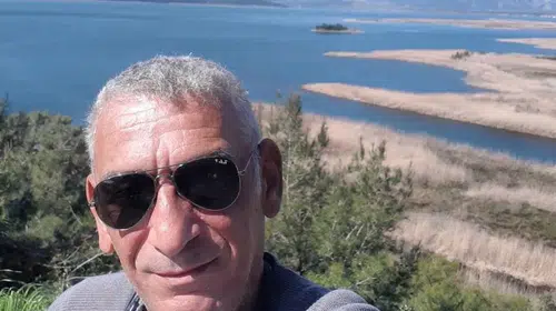 Eğitim camiasını yasa boğan veda: Tarih öğretmeni Salih Sül son yolculuğuna uğurlandı
