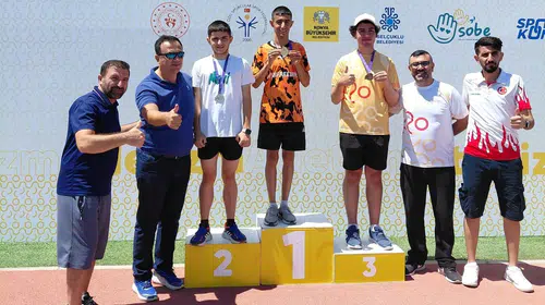 Podyumun zirvesine ambargo koydular: Aydınlı özel sporcular Konya’dan madalyalarla döndü
