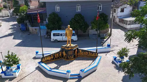 Yazıkent’in çehresi değişti: Atatürk Meydan Parkı yeni yüzüyle hizmette