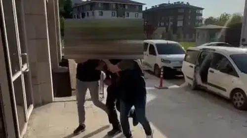 66 suç dosyası kabardı: Kütahya polisi firari hükümlüyü kıskıvrak yakaladı