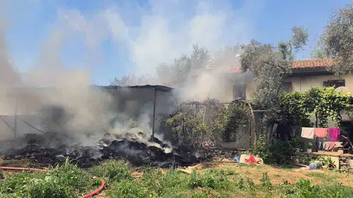 Menteşe’de korku dolu anlar: Bahçedeki saman yangını eve sıçradı
