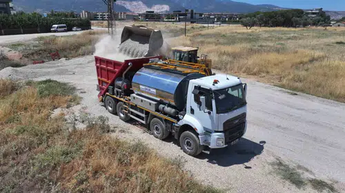 Manisa'da ulaşıma modern dokunuş: Altyapısı biten yollar asfaltla buluştu