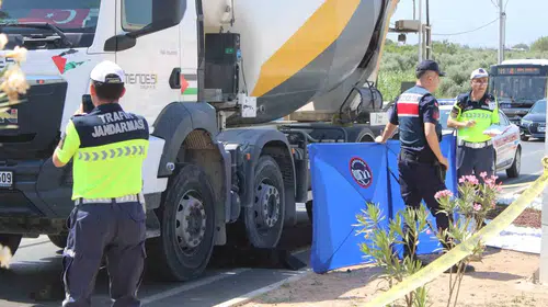 Aydın'da hastane yolunda acı son: Beton mikseri yaşlı kadını hayattan kopardı