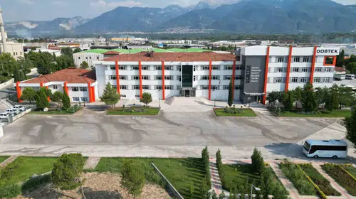 Gençlerin kariyer rotası sanayinin merkezinden geçiyor: DOSTEK Koleji fark yaratıyor