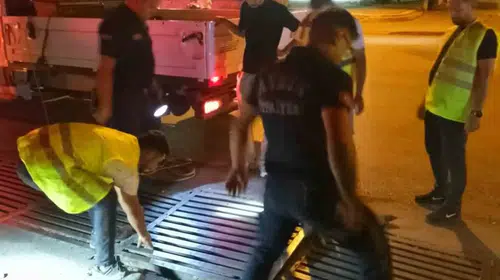 Efeler'de nefes kesen kurtarma operasyonu: Üç gün sonra gelen mutluluk