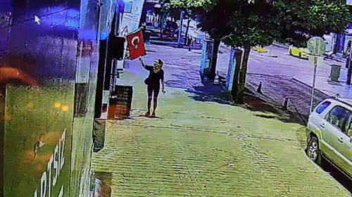 Muğla'da vicdanları sızlatan anlar: Şanlı bayrağımıza alçak saldırı