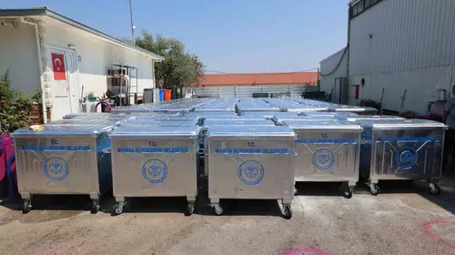 Şehzadeler’de temizlik seferberliği: 220 yeni konteyner sahaya iniyor