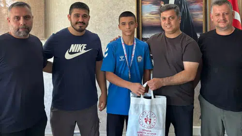 Manisa'nın gururu Ankara'dan altın madalyayla döndü: Şampiyonun adresi makam oldu