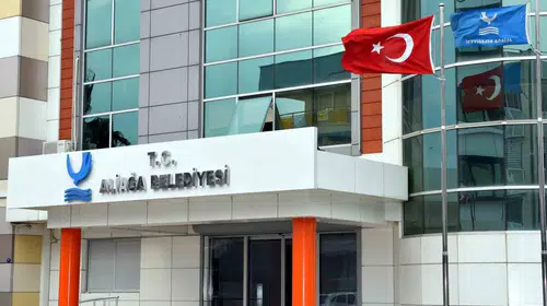 Aliağa Belediye Meclisinde deprem: CHP’de toplu istifa dengeleri değiştirdi