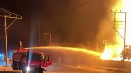Manisa'da korkutan fabrika yangını: Ekipler alevlerle iki saat savaştı