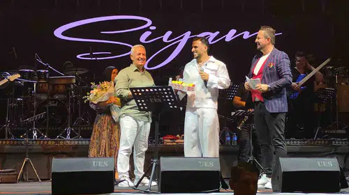 Buharkent'te rap rüzgarı esti: Eypio meydanı coşturdu