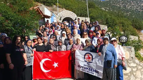 Denizli’de ilçe sınırları kalktı: Kadınlar Acıpayam’da buluştu
