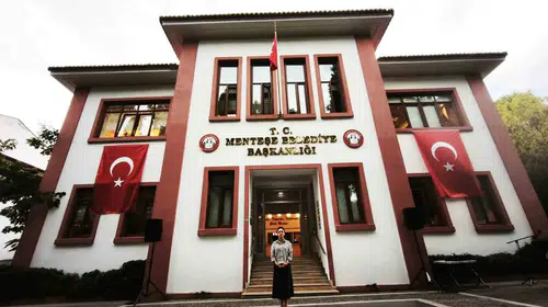 Menteşe’de şok gelişme: 100 yıllık belediye binası için vakıf kararı