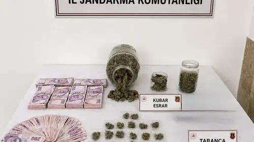 Nazilli’de zehir tacirlerine jandarma tokadı: Alışveriş anında kıskıvrak yakalandılar