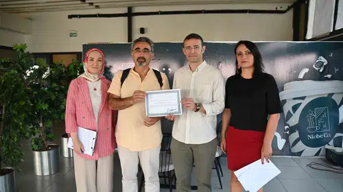 Manisa Büyükşehir Belediyesi’nden sağlıkta öncü hamle: Türkiye’ye örnek olacak sertifika