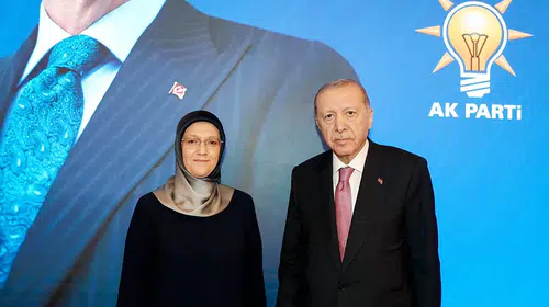 Rektör Kibar’dan Beştepe’de kapsamlı MCBÜ sunumu: Gelecek projeleri masaya yatırıldı
