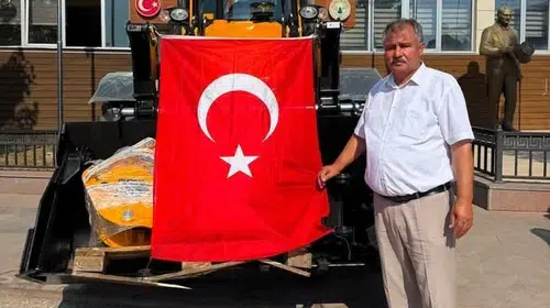 Beyağaç'ta belediye hizmetleri hız kazanıyor: Filoya yeni takviye