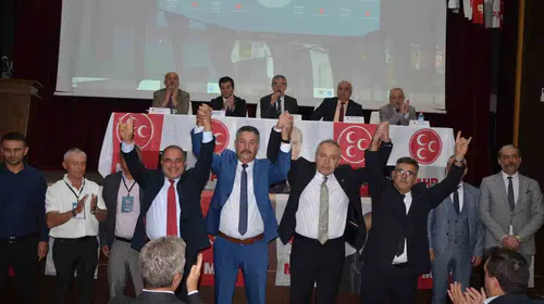 Kırkağaç MHP’de bayrak değişimi: Yeni dönem Muammer Aydın ile başlıyor