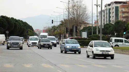 Aydın yollarında hareketlilik: Araç sayısı 700 bine dayandı